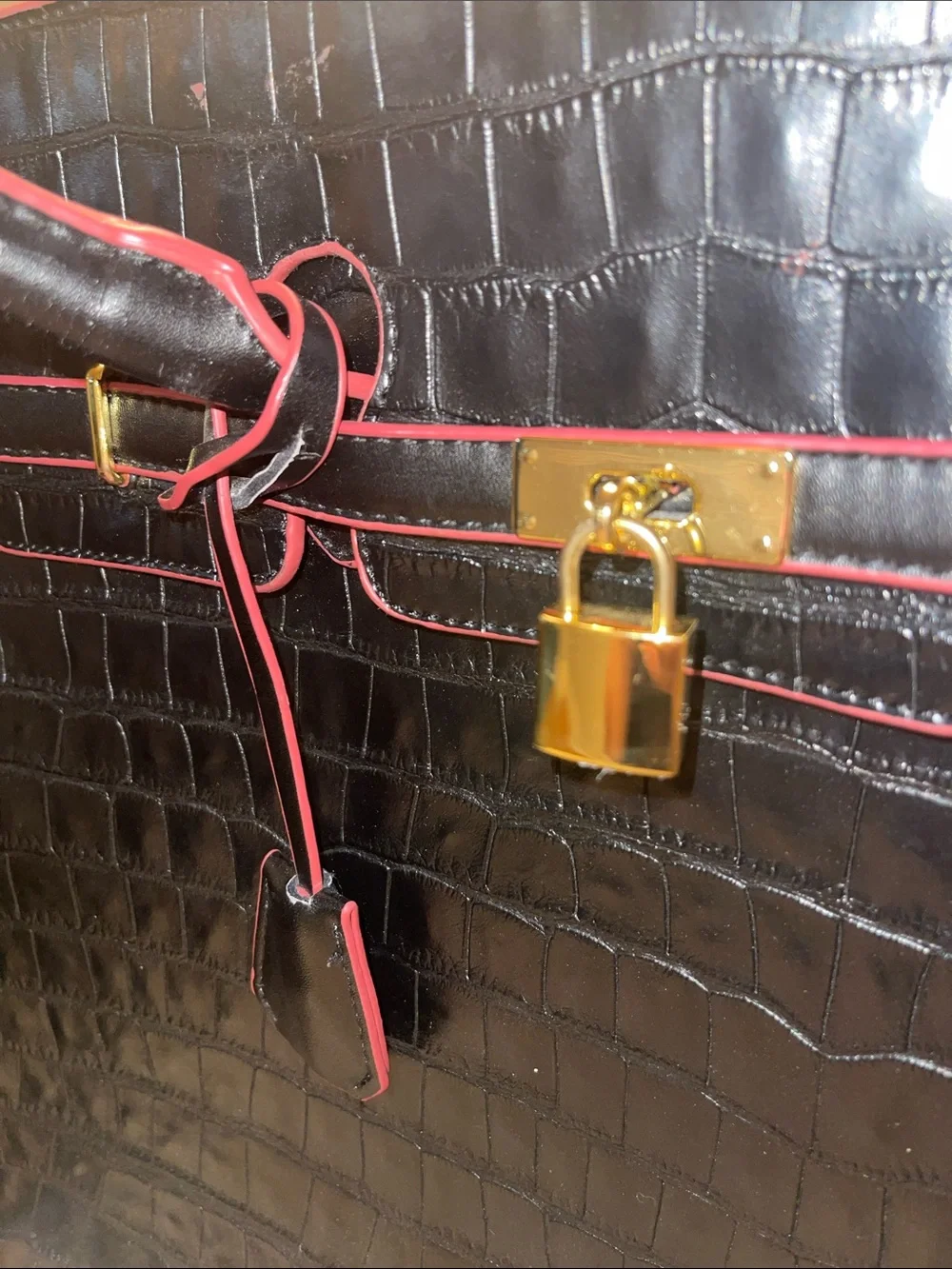 Adrienne Vittadini Black           Croc-Embossed Leather Tote Bag / Red Trim